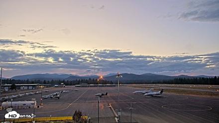 Truckee Tahoe Airport Live Webcam - Aug 28, 2026, 7:53pm PDT