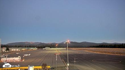 Truckee Tahoe Airport Live Webcam - Oct 14, 2026, 6:50am PDT