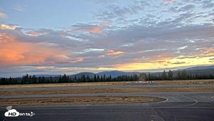 Truckee Tahoe Airport Live Webcam - Sep 10, 2026, 6:40am PDT