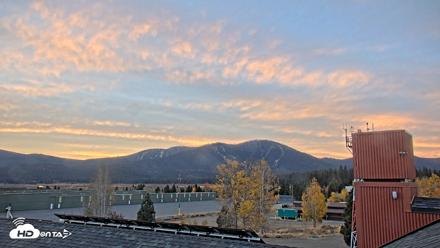 Truckee Tahoe Airport Live Webcam - Oct 21, 2026, 7:18am PDT