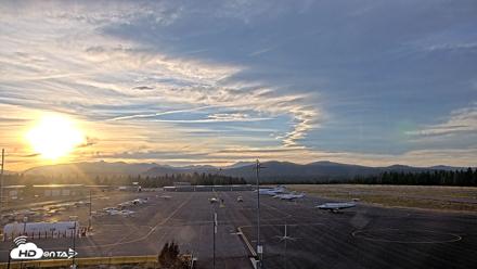 Truckee Tahoe Airport Live Webcam - Aug 23, 2026, 7:17pm PDT