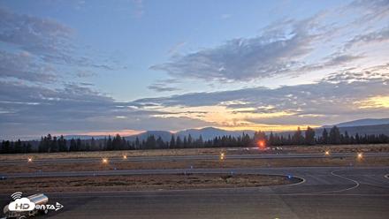 Truckee Tahoe Airport Live Webcam - Sep 21, 2026, 6:25am PDT