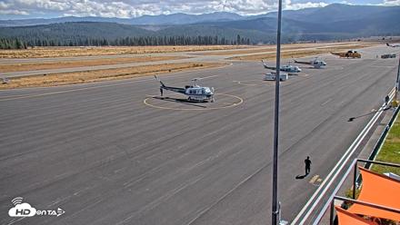 Truckee Tahoe Airport Live Webcam - Sep 17, 2026, 10:55am PDT