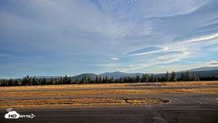 Truckee Tahoe Airport Live Webcam - Sep 25, 2026, 7:27am PDT