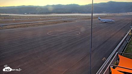Truckee Tahoe Airport Live Webcam - Sep 8, 2026, 6:20am PDT