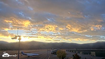 Truckee Tahoe Airport Live Webcam - Oct 11, 2026, 7:21am PDT