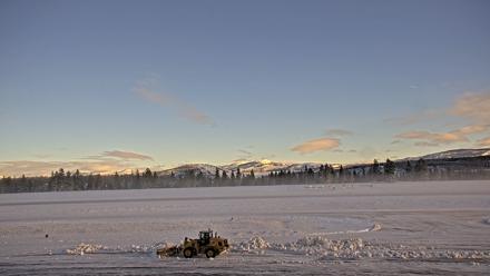 Truckee Tahoe Airport Live Webcam - Dec 27, 2025, 8:37am PST