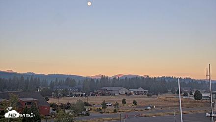 Truckee Tahoe Airport Live Webcam - Aug 29, 2026, 6:37am PDT
