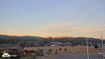 Truckee Tahoe Airport Live Webcam - Sep 9, 2026, 6:51am PDT