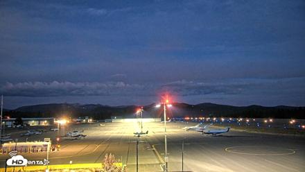 Truckee Tahoe Airport Live Webcam - Sep 27, 2026, 6:21am PDT