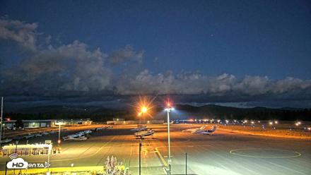 Truckee Tahoe Airport Live Webcam - Sep 6, 2026, 5:54am PDT