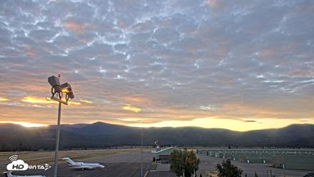 Truckee Tahoe Airport Live Webcam - Sep 10, 2026, 6:46am PDT