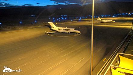 Truckee Tahoe Airport Live Webcam - Aug 11, 2026, 5:19am PDT
