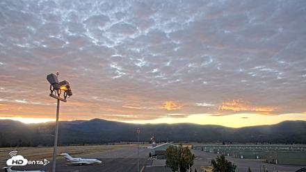 Truckee Tahoe Airport Live Webcam - Sep 10, 2026, 6:41am PDT