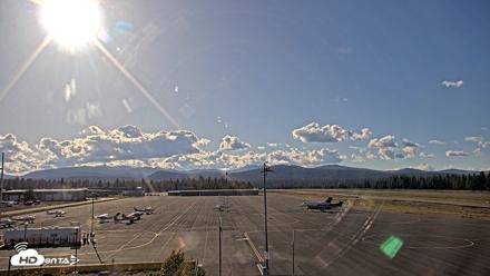 Truckee Tahoe Airport Live Webcam - May 30, 2026, 6:22pm PDT