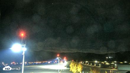 Truckee Tahoe Airport Live Webcam - Oct 20, 2026, 8:03pm PDT