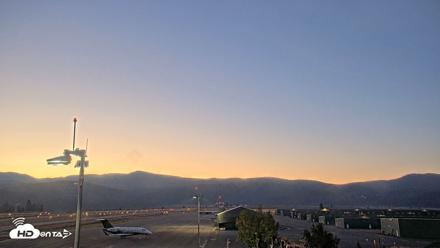 Truckee Tahoe Airport Live Webcam - Sep 22, 2026, 6:32am PDT