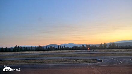 Truckee Tahoe Airport Live Webcam - Aug 4, 2026, 5:42am PDT