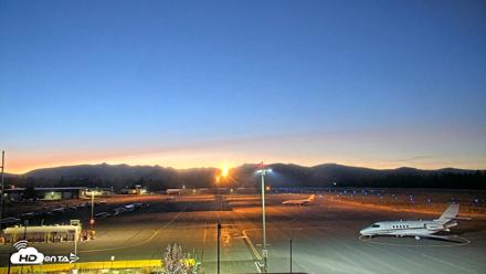 Truckee Tahoe Airport Live Webcam - Sep 14, 2026, 7:46pm PDT