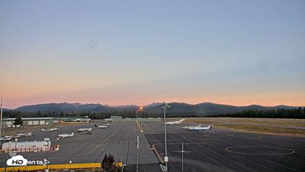 Truckee Tahoe Airport Live Webcam - Sep 12, 2026, 6:37am PDT