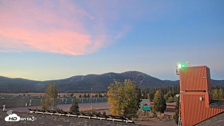 Truckee Tahoe Airport Live Webcam - Sep 12, 2026, 6:26am PDT