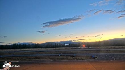 Truckee Tahoe Airport Live Webcam - Sep 5, 2026, 6:07am PDT
