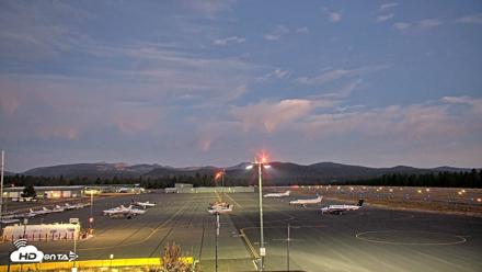 Truckee Tahoe Airport Live Webcam - Oct 4, 2026, 6:35am PDT