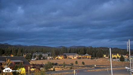 Truckee Tahoe Airport Live Webcam - Oct 11, 2026, 6:44am PDT