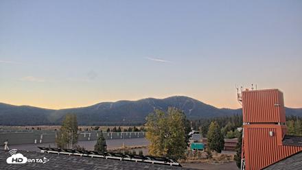 Truckee Tahoe Airport Live Webcam - Sep 9, 2026, 6:31am PDT