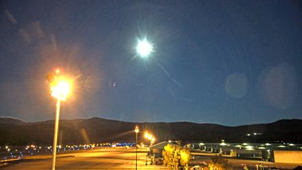 Truckee Tahoe Airport Live Webcam - Oct 4, 2025, 7:19pm PDT