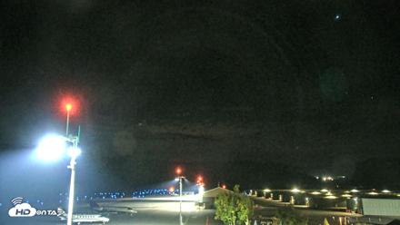 Truckee Tahoe Airport Live Webcam - Sep 21, 2026, 5:20am PDT