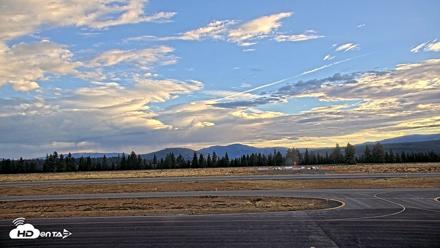 Truckee Tahoe Airport Live Webcam - Sep 10, 2026, 7:20am PDT