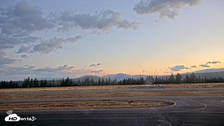 Truckee Tahoe Airport Live Webcam - Sep 17, 2026, 6:37am PDT