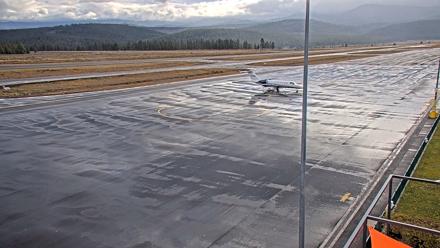 Truckee Tahoe Airport Live Webcam - Oct 25, 2025, 9:31am PDT