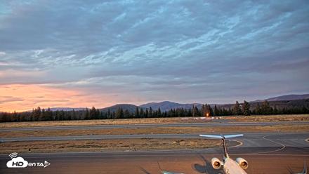 Truckee Tahoe Airport Live Webcam - Aug 27, 2026, 7:54pm PDT