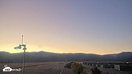 Truckee Tahoe Airport Live Webcam - Oct 1, 2026, 6:40am PDT