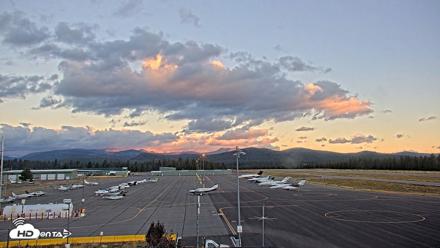 Truckee Tahoe Airport Live Webcam - Sep 5, 2026, 6:39am PDT