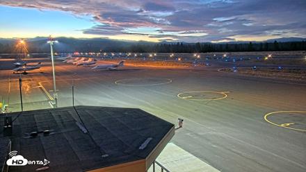 Truckee Tahoe Airport Live Webcam - Aug 21, 2026, 8:21pm PDT