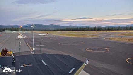 Truckee Tahoe Airport Live Webcam - Aug 17, 2026, 6:16am PDT