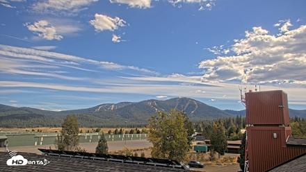Truckee Tahoe Airport Live Webcam - Sep 9, 2026, 3:39pm PDT