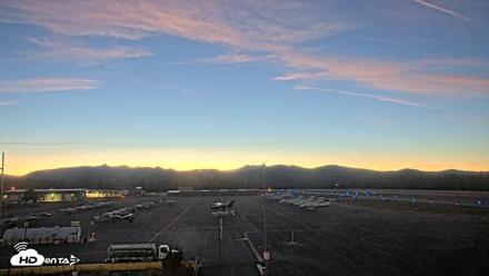 Truckee Tahoe Airport Live Webcam - Aug 22, 2026, 8:25pm PDT
