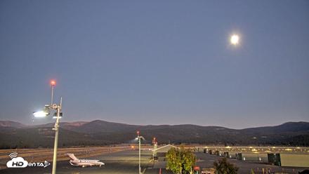 Truckee Tahoe Airport Live Webcam - Sep 22, 2026, 7:22pm PDT