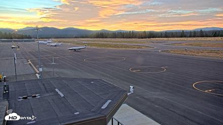 Truckee Tahoe Airport Live Webcam - Aug 23, 2026, 7:50pm PDT