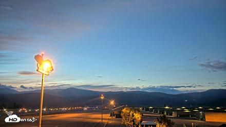 Truckee Tahoe Airport Live Webcam - Sep 2, 2026, 6:00am PDT