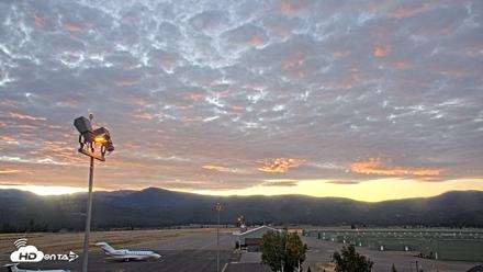 Truckee Tahoe Airport Live Webcam - Sep 10, 2026, 6:39am PDT