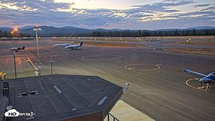 Truckee Tahoe Airport Live Webcam - Aug 28, 2026, 7:57pm PDT