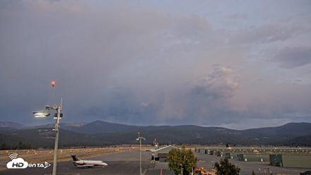 Truckee Tahoe Airport Live Webcam - Sep 21, 2026, 7:10pm PDT