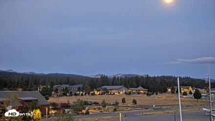 Truckee Tahoe Airport Live Webcam - Sep 27, 2026, 6:35am PDT