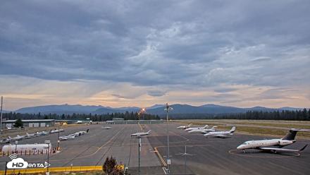 Truckee Tahoe Airport Live Webcam - Aug 28, 2026, 6:33am PDT