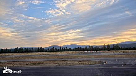 Truckee Tahoe Airport Live Webcam - Aug 21, 2026, 6:32am PDT
